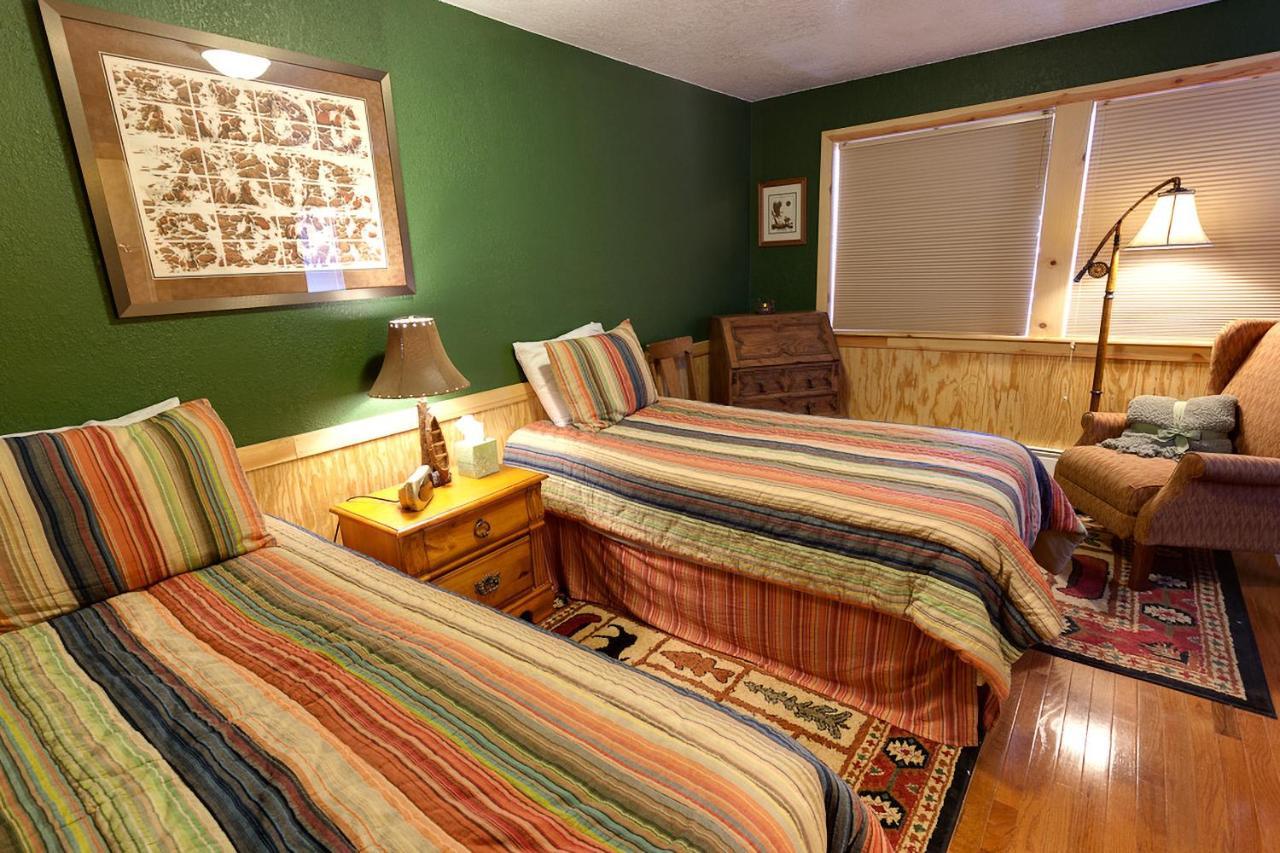 Sea Parrot Inn Seldovia Exterior photo